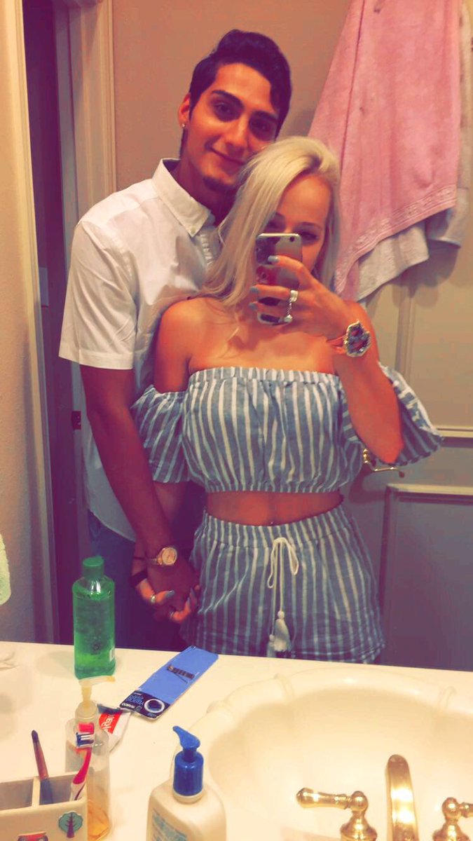 AlexWestgarth1's tweet photo. Birthday dinner with my babe😍❤️ https://t.co/KPdFT2XFKn