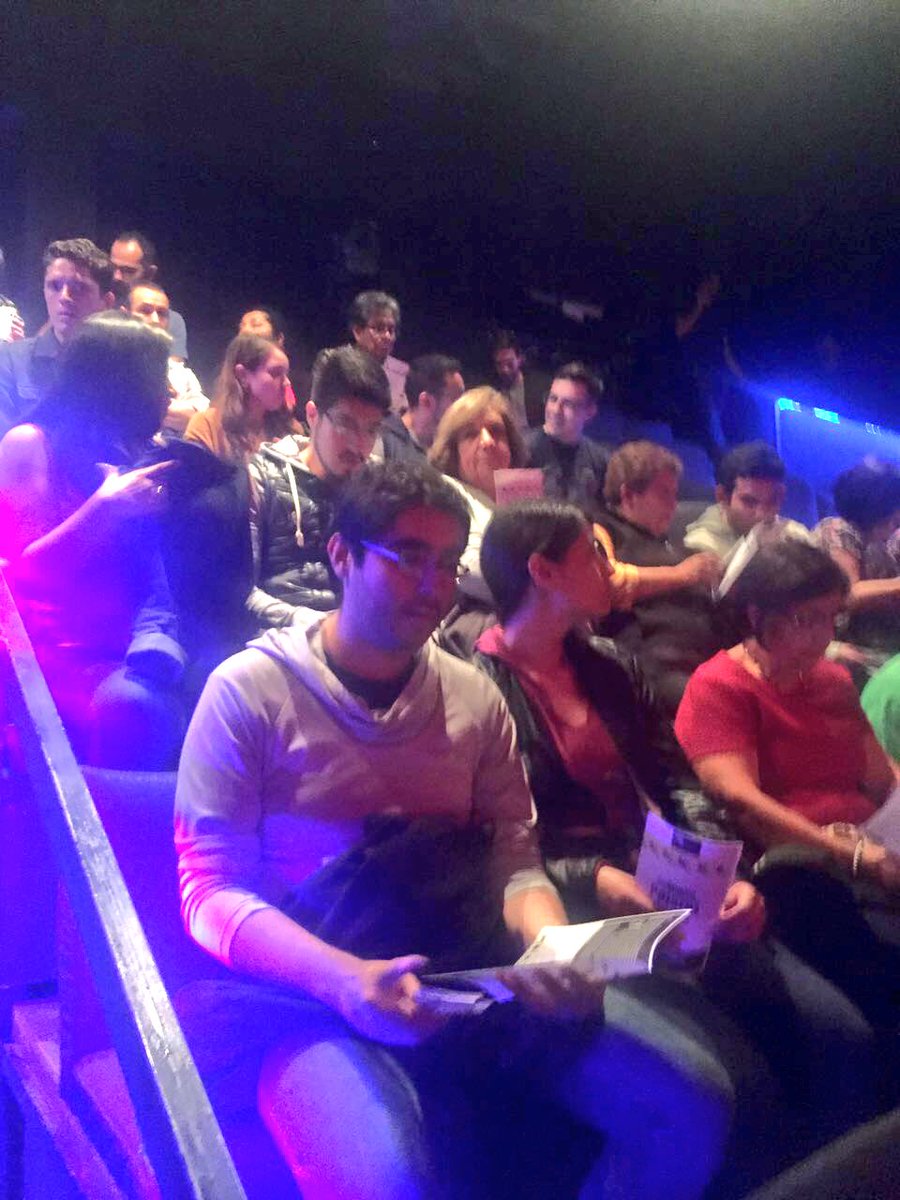 alasbutacas's tweet photo. ¡Gracias a socios y amigos que nos acompañaron hoy a la maravillosa obra @PajarosDelAdios en @ForoShakespeare! BRAVO https://t.co/Zv6OtjpSVW