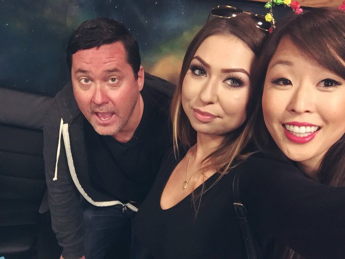Sunday's are good for getting silly baked with @DougBenson and @EstherKuKu 👽✨💚 https://t.co/FDnoiGiq<a href="/tag/porniversary"class="tags"><span>#porniversary</span></a>