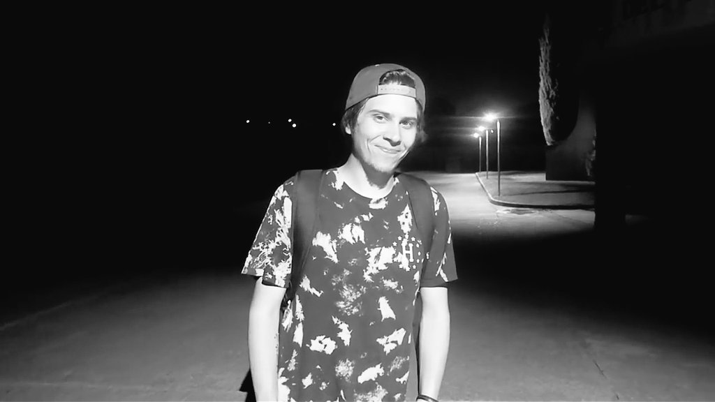 rubius_parody's tweet photo. hola. https://t.co/MBu6o0t03U