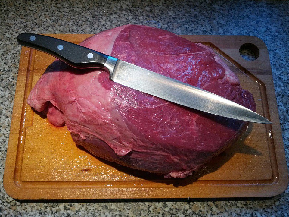 TopMeats's tweet photo. Things to keep in mind when buying meats: Check the #Meat Shop’s #Equipment. Read here: https://t.co/wzwbiQ6jIJ https://t.co/hARfzRllej
