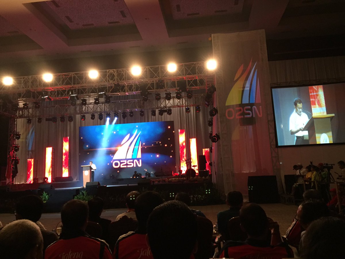 Kemdikdasmen's tweet photo. Dirjen Dikdasmen Hamid Muhammad: #O2SN2016 utk menumbuhkan karakter jujur, sportif, mempererat tali kebangsaan https://t.co/0gRSeiTwTP