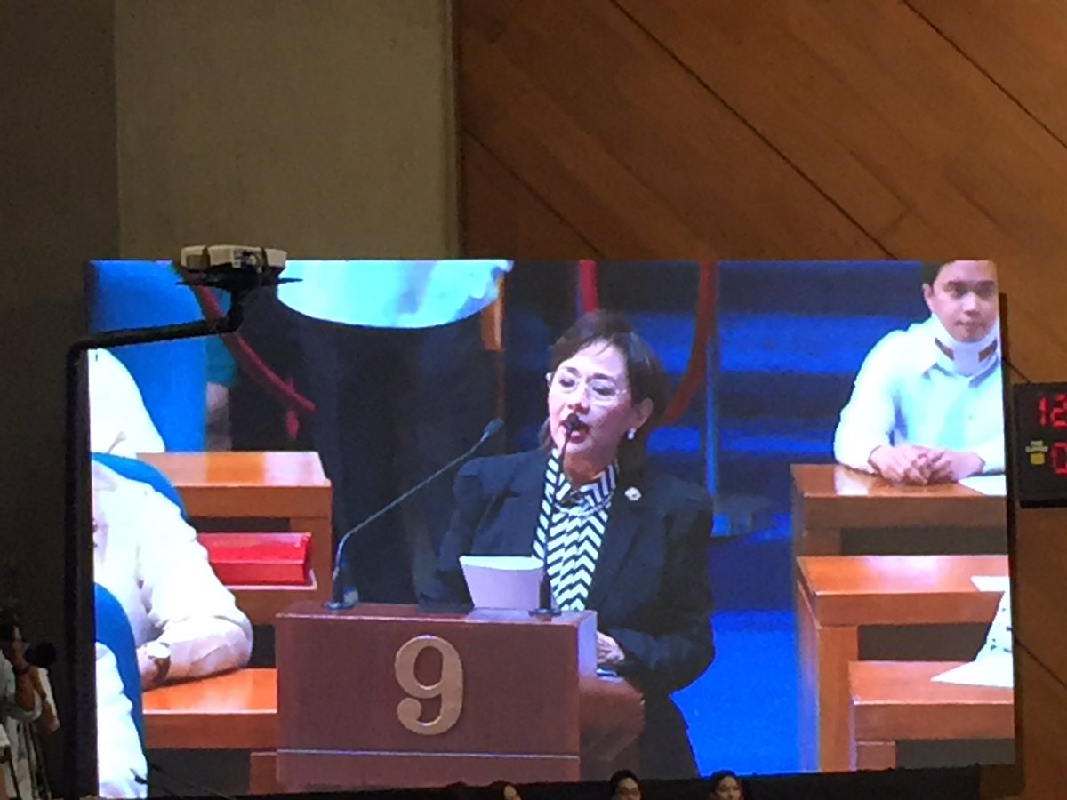 Lipa City Rep. Vilma Santos Recto votes for Bebot Alvarez as Speaker. | via <a href="/xianneangel/">Xianne Arcangel</a>