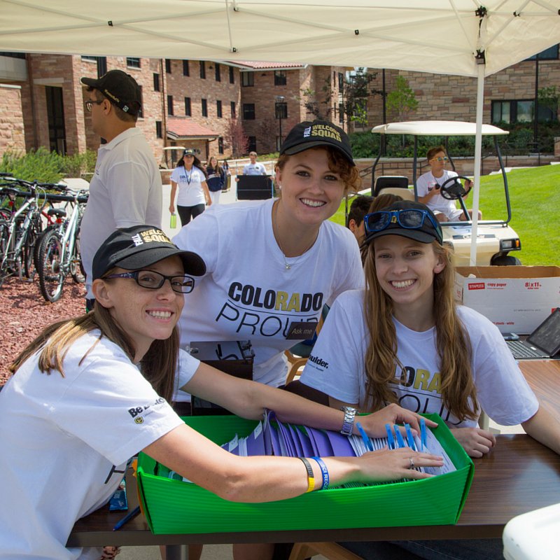 CUBoulderLife's tweet photo. #WHB2020 Tip 7: Get to Know Your RA. They're here to help you, just ask! #BoulderBound #CUBoulder https://t.co/ZwNPW73kZ0