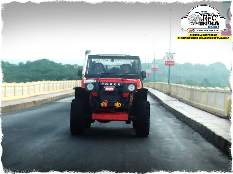 ForceGurkha4x4's tweet photo. On the road before hitting the dirt. #PredatorSS #TeamGurkha #ForceGurkhaRFCINDIA2016 https://t.co/jat5ANBnFR