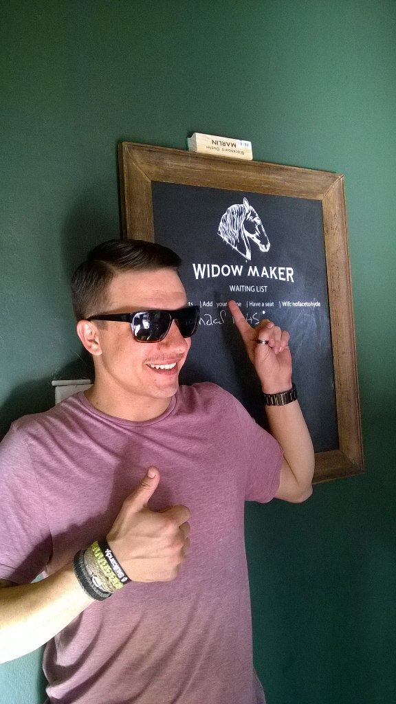Keno82wp's tweet photo. Some Saturday... #shades #finger #bad #ass #Capetown #Cut https://t.co/PwIM1ke94G