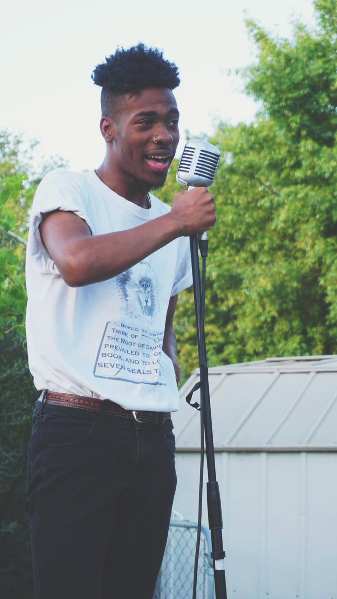yeshahyah's tweet photo. #SolLifeMusic #SXNDER 🌹🌹🌹 https://t.co/eZIMoMPn85