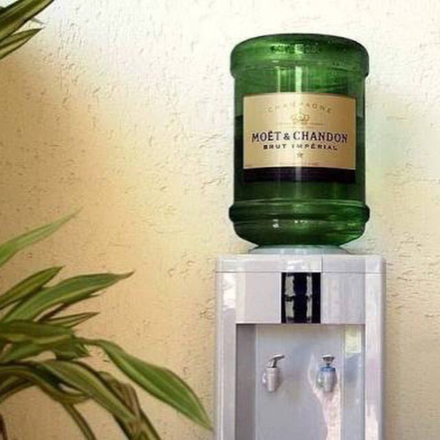 MimosaSundaze's tweet photo. Happy Monday! So what weekend stories will you share around the "champagne" cooler this morning? https://t.co/RllpjOpKfO