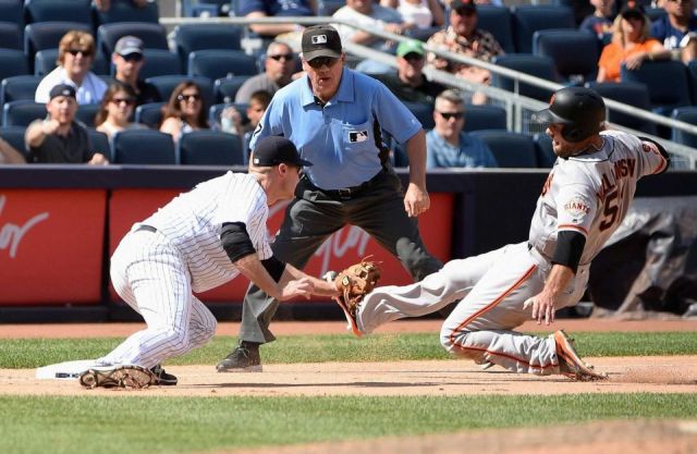 SFGiants_FZ's tweet photo. #MLB Yankees vs. #Giants https://t.co/6rBulI8af2 https://t.co/ulcOG75Kgo