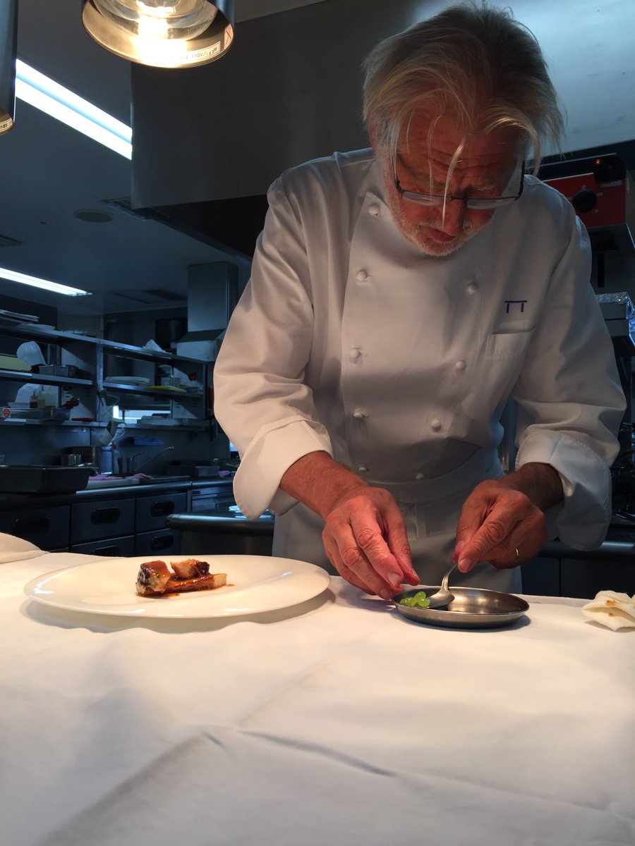 pg_tokyo's tweet photo. Le Chef est de retour a Tokyo @PierreGagnaire #tokyo #gastronomie #iwatemenu @pg_tokyo https://t.co/jwxFFiVuEV
