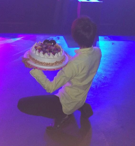 _horumarin_'s tweet photo. 伊東歌詞太郎さん誕生日おめでとうございます
いえーーーーーーーーーーーーーい https://t.co/QvNWqxOrR2