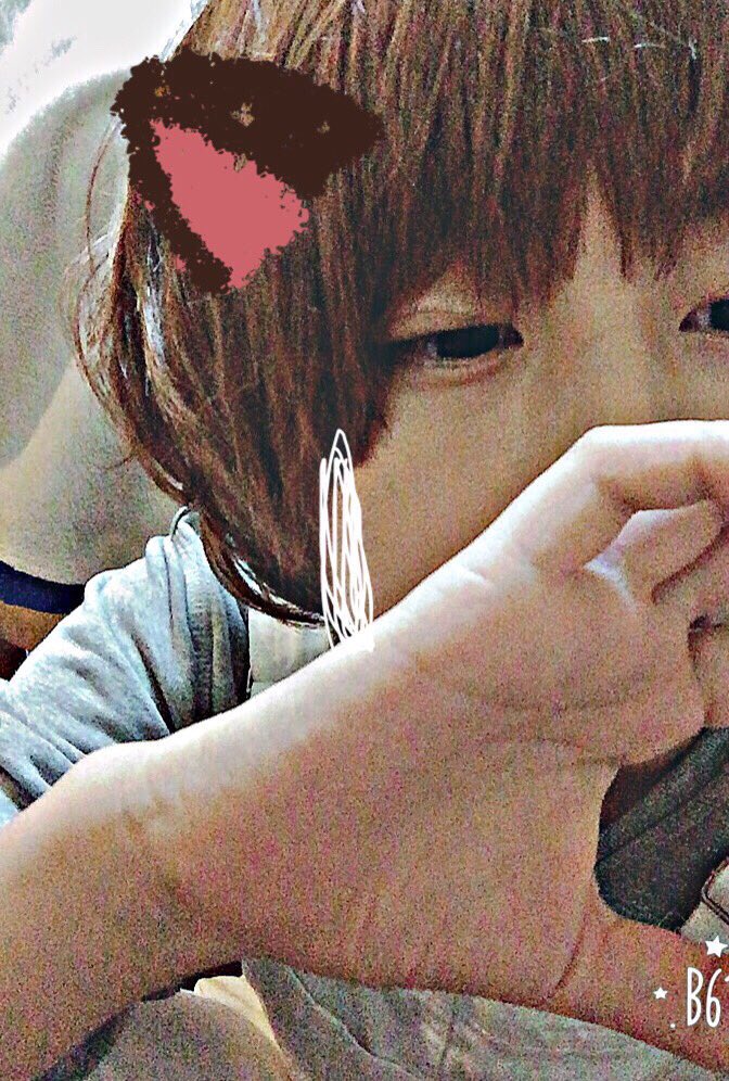 ua_pyons's tweet photo. ▷▷過去画◁◁

兎空と書いてうあと申します🐰

⚠薄目で見てください👀

#雰囲気だけでも似てると思ったらRTorフォローお願いします 
#らぶりつください https://t.co/5OYp5THHj9