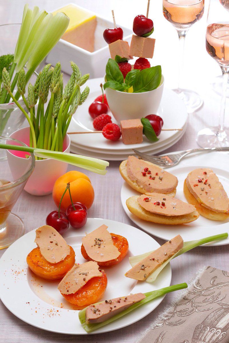 BlogFoieGras's tweet photo. Aujourd'hui, découvrez les jolies recettes typiquement "girly" avec du #FoieGras ! https://t.co/85FpOHJc3C #foiegras https://t.co/N27cWnSfBs