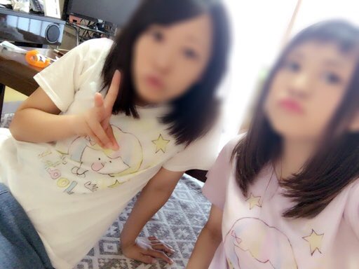ncchn_37's tweet photo. 福岡公演のあと新幹線飛び乗って鹿児島でのんびりさまーばけーしょん😎🌴💓
おそろいのTシャツ着てるとこがきもい(´◠ω◠`) https://t.co/zw9eO3pVXn