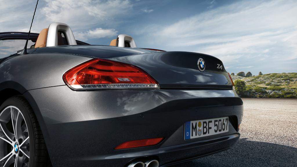 BMW on Twitter: "Make the road your own. The #BMW #Z4 Roadster. https ...