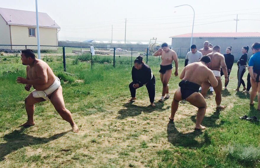 Манай шигшээ баг бэлтгэлээ базааж байна. #СүмоДАШТ эхлэхэд 5 хоног л үлдлээ. Буянт-Ухаад Монгол бөхчүүдээ дэмжээрэй!