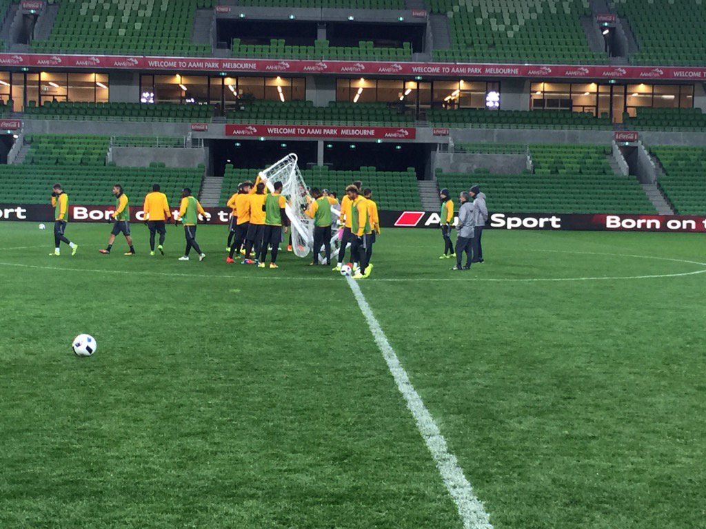 juventusfc's tweet photo. Quando si dice "lavoro di squadra"... #ICCJUVETOT #JuveOnTour https://t.co/Mw96A355Wg