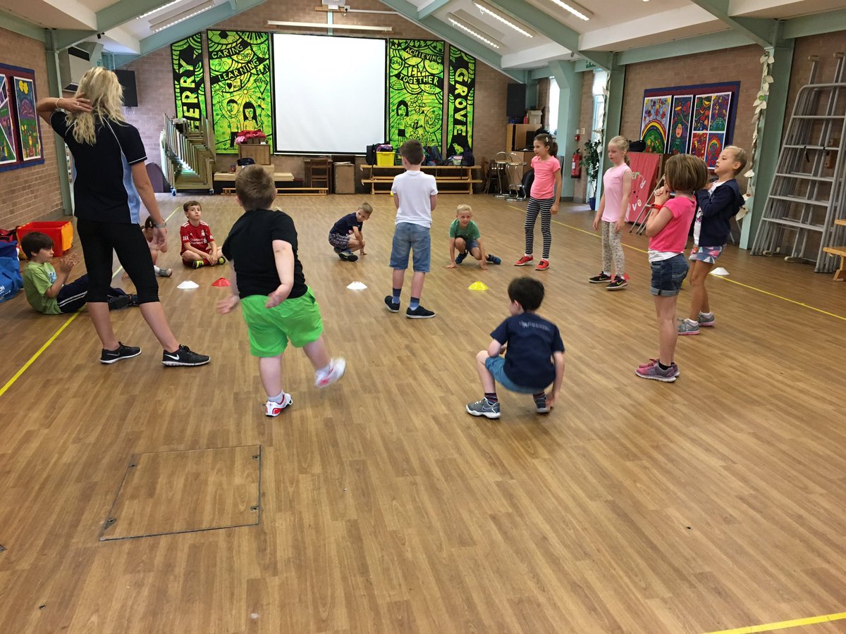 CEPD_Cheshire's tweet photo. Day one of summer camp and we're starting off with SPLATBANG !!! #SPLATBANG https://t.co/QkpxWQPql3