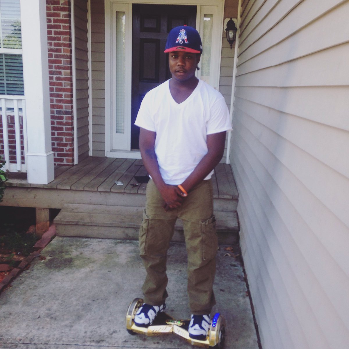 Rado_203's tweet photo. 💸💂🏾🔫 https://t.co/LGx5Du2PrH