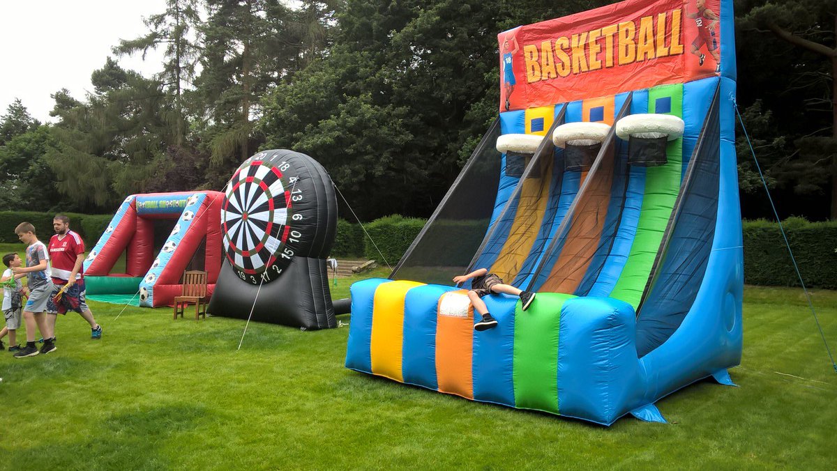 lmsents's tweet photo. Great #FunDay @CrathorneHall #InflatableBasketball #InflatableDartBoard #PenaltyShootout #BouncyCastle #GiantGames https://t.co/PjTPveW8Oj