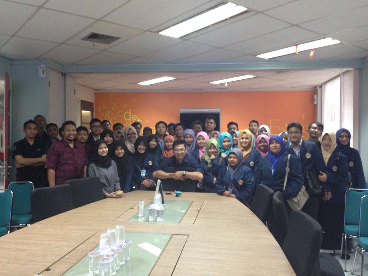 Terima kasih atas kunjungan Universitas Muria Kudus ke kantor detikcom siang ini. #MainKedetikcom