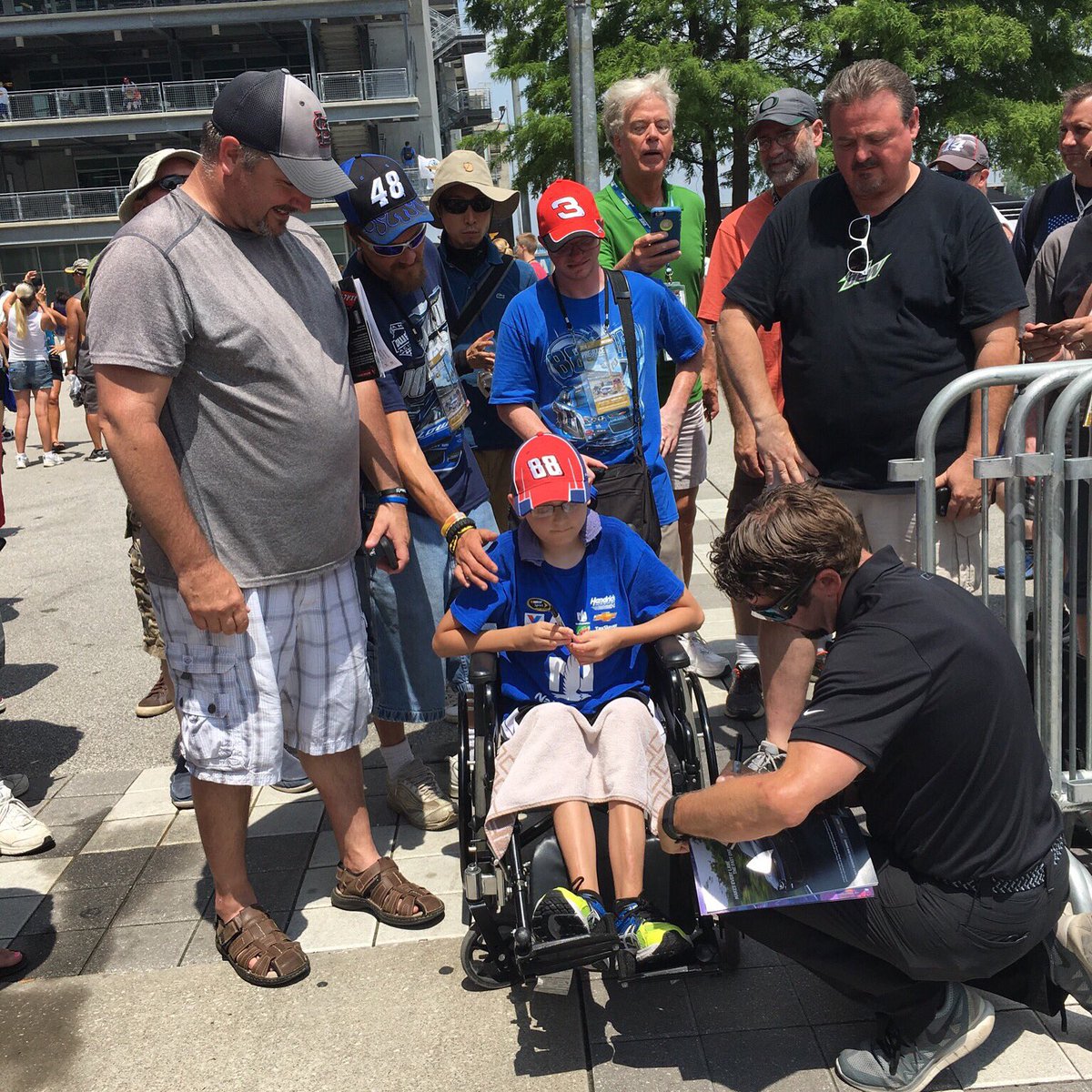 JasonRedmanWW's tweet photo. Thank you to @IMS & all the amazing patriotic #NASCAR fans for all the support & warm welcome yesterday. π #CWC400 https://t.co/3KFyqq1Ec1