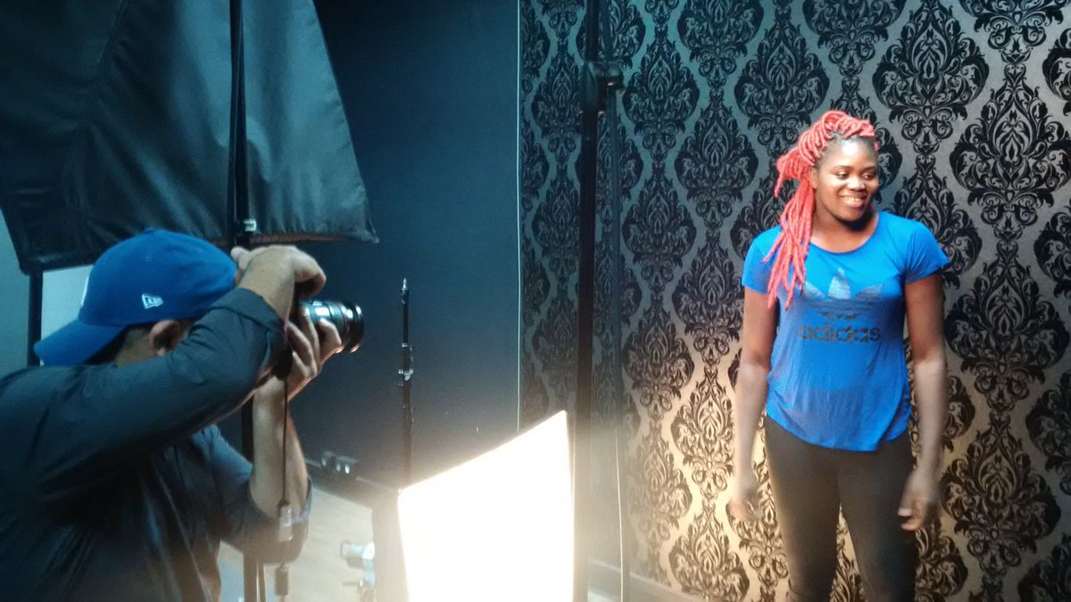 Super #Shooting photo hier avec <a href="/shaqoubou/">Isa Yacoubou</a>!
Les autres photos bientôt.
Merci à <a href="/iFit/">iFIT</a>, France Mode &amp; <a href="/MILFSUNGLASSES/">MILF SUNGLASSES</a>