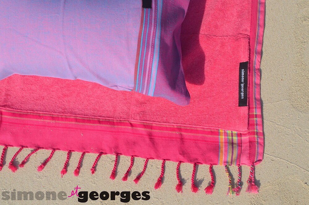 LiliShopping's tweet photo. Kikoy (1 face paréo, 1 face éponge) et coussins de plage sur https://t.co/Quq2LkZp25 à  shopper d'urgence pour l'été https://t.co/Z1rBrUOZ0J