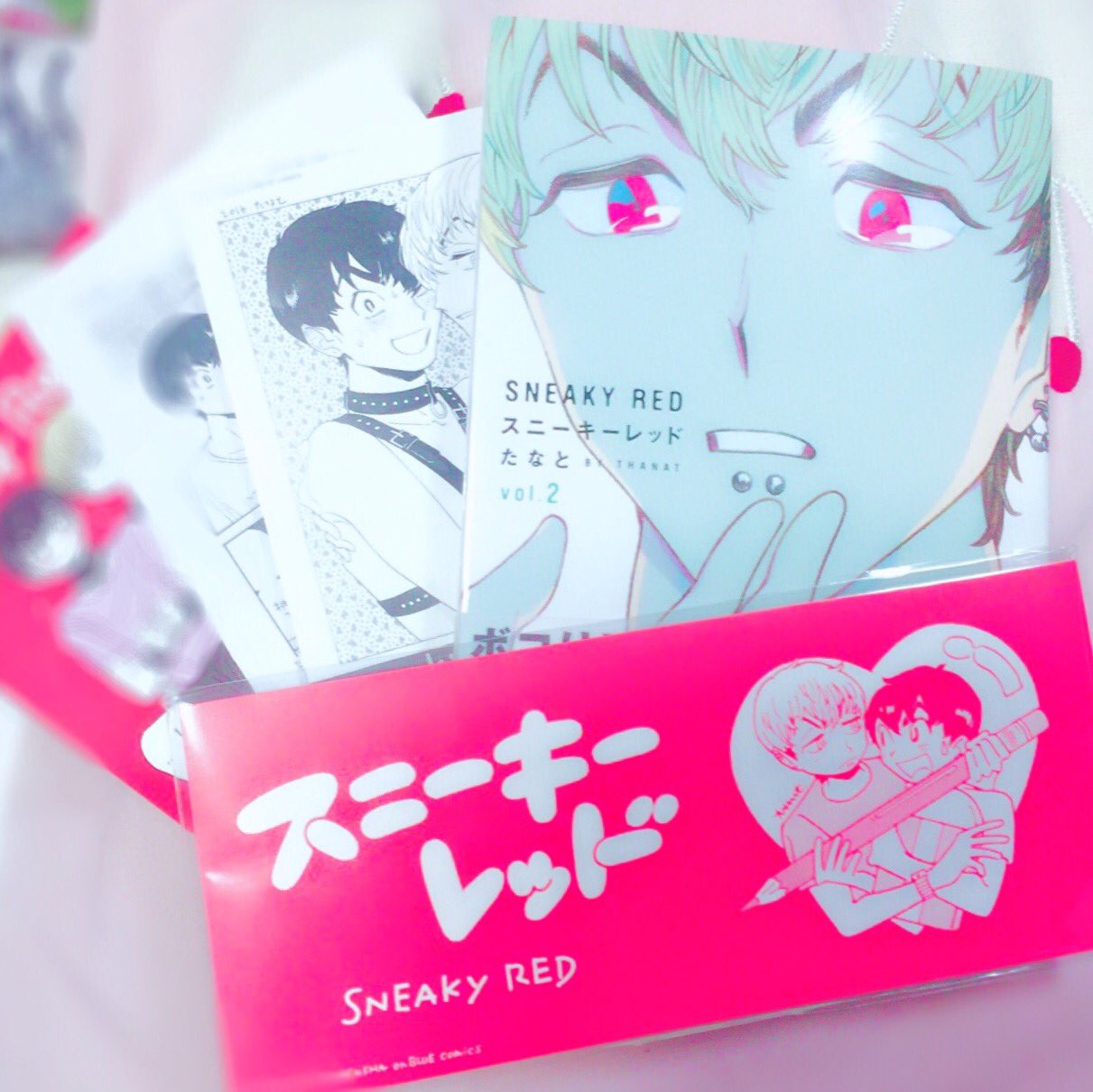 Rukka スニーキーレッド2巻 特典可愛すぎてとらのあなとメイトで買ってきたよ 今回もぼっこぼこにされててわめき散らしながら読んだ とっても最高でした 生きよう スニーキーレッド２ T Co U0ryfiukta Twitter