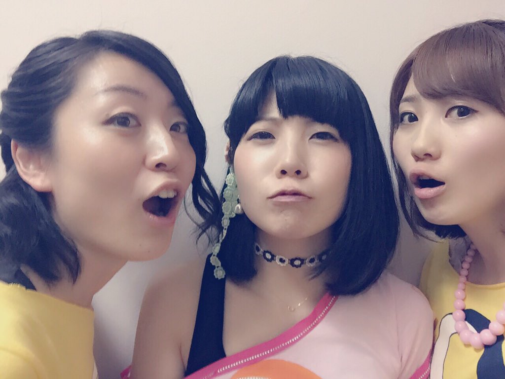 小久保 史織 私も同期女子3人組はるよー 左から 池田氏 私 ありさー いつも感謝感謝の2人なのです ポーズ合わせたつもりなのに 私だけずれる T Co Yhxtipecsz Twitter