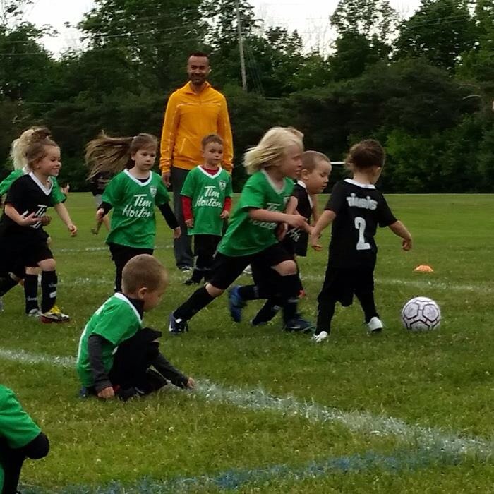 TheHogsdotNet's tweet photo. .@jkmiec3rd He's a man child on the Footie pitch. You get a sense from pic. #physicallyDominant #thugdaddynation https://t.co/7z3C8Q2eei