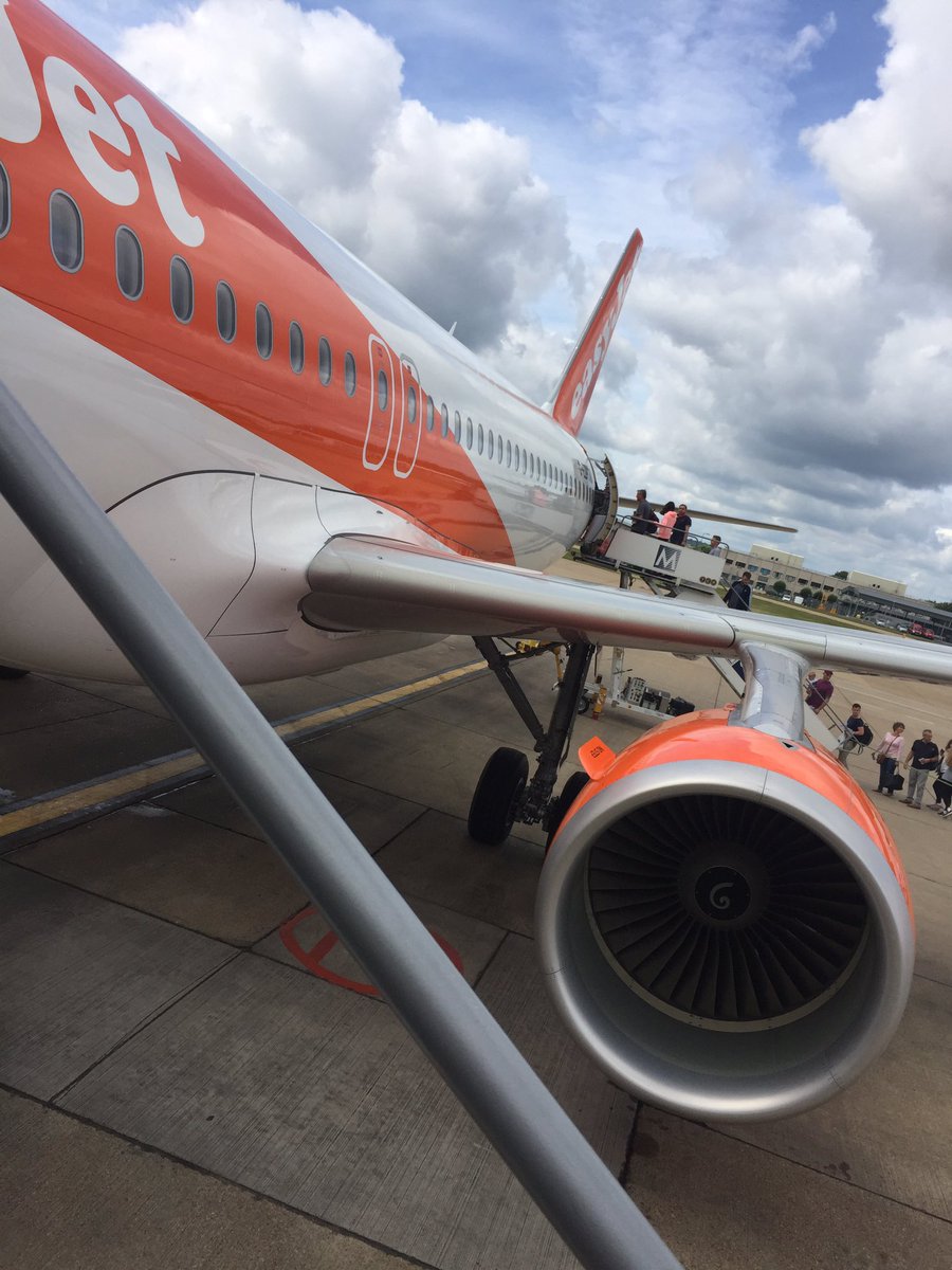 Charl_HD's tweet image. #BarcelonaBound ☀️