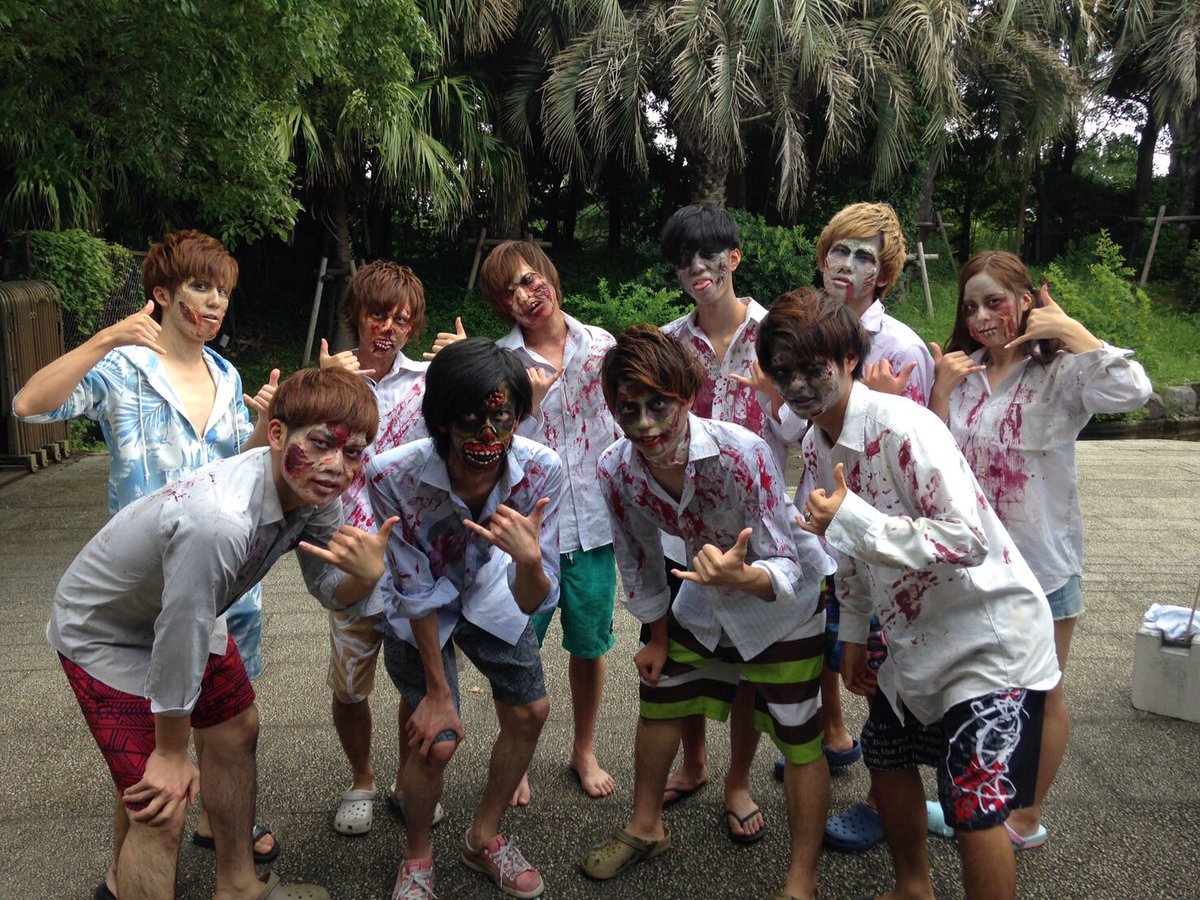 REVE__REVE's tweet photo. こんにちは！

Vistaメンバーがあの有名なフェス。
ウォーターランのゾンビ役に参戦しました！( •̀ᴗ•́ )و ̑̑

楽しかったですね！ https://t.co/PaKC5jLPQI
