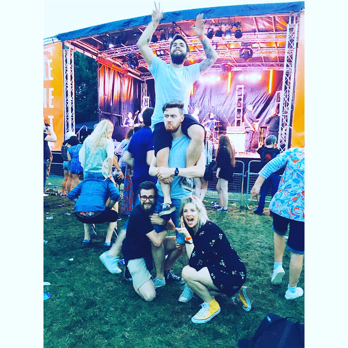 kelwolves's tweet photo. We came, we saw, we loved @LittleIndieFest! (@kingsovleon smashed it!) 👌🏼 https://t.co/fKK1JO2CI3