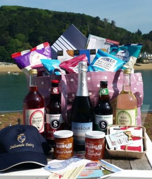 salcombedairy's tweet photo. Win exciting bundle of #SouthWest fun worth over £750 https://t.co/lAdhhQVpnq @SalcombeHHotel https://t.co/JRbf5M82oL
