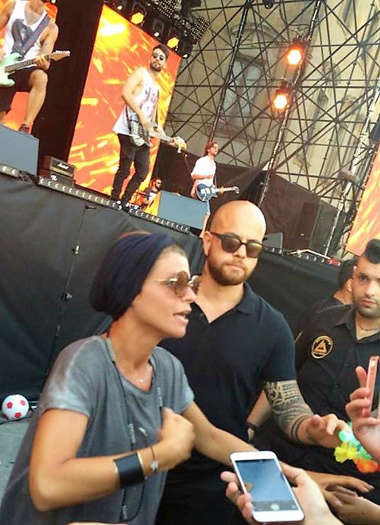 SignoreSamantha's tweet photo. La Regina di casa.
#Battitilive2016 #Alessandra #salentoesoncontento https://t.co/SJRBjAaS8j