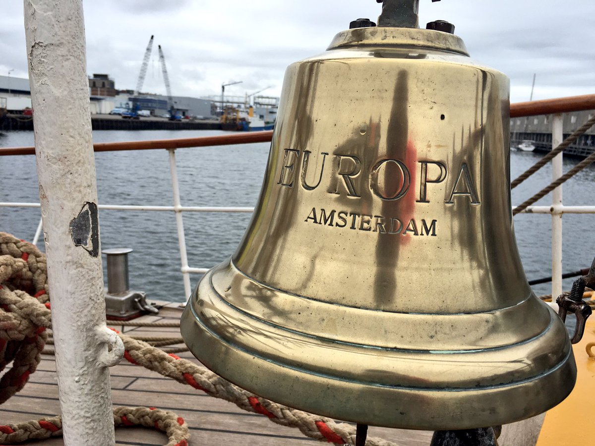 IvarLingen's tweet photo. Iedereen mag morgen een kijkje nemen op @BarkEuropa, maar voor @omroepwest kreeg ik al rondleiding door de kapitein. https://t.co/QzMbQJKjY7