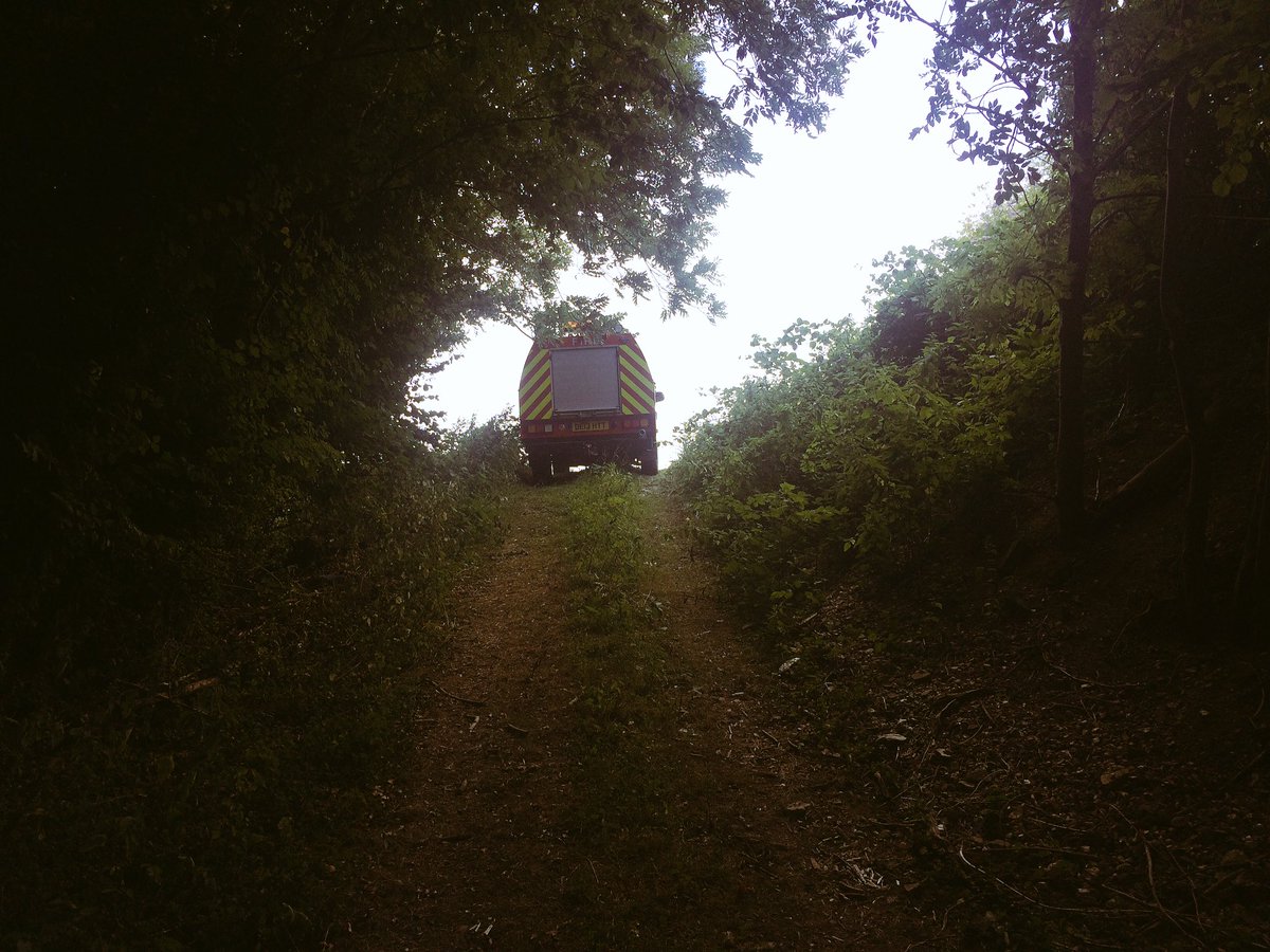 thruxton_fire's tweet photo. Crash gates and Perimeter route checks today. #teamthruxton #999south https://t.co/l2AFg9cvE2
