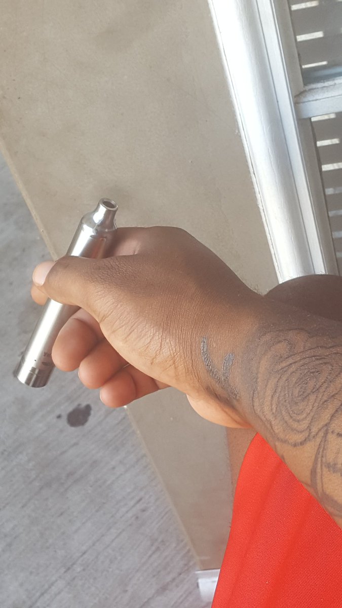 lme_j3's tweet photo. Wax in the morning.π© #MME #MipMob https://t.co/nMMcevHglN
