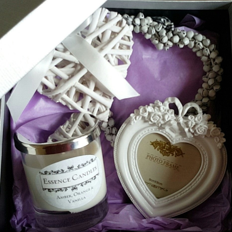 Essence_Candles's tweet photo. @incumbriamag take a look at our handpoured soy wax candle products inc tins, jars, favours &amp; hampers #Cumbria https://t.co/uLEJ2BaWo8