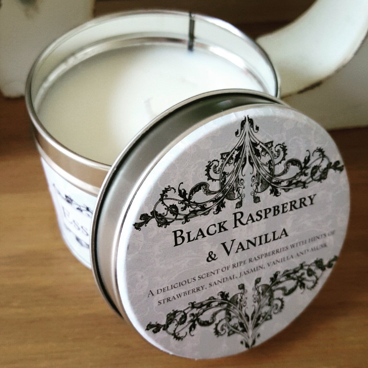 Essence_Candles's tweet photo. @incumbriamag take a look at our handpoured soy wax candle products inc tins, jars, favours &amp; hampers #Cumbria https://t.co/uLEJ2BaWo8