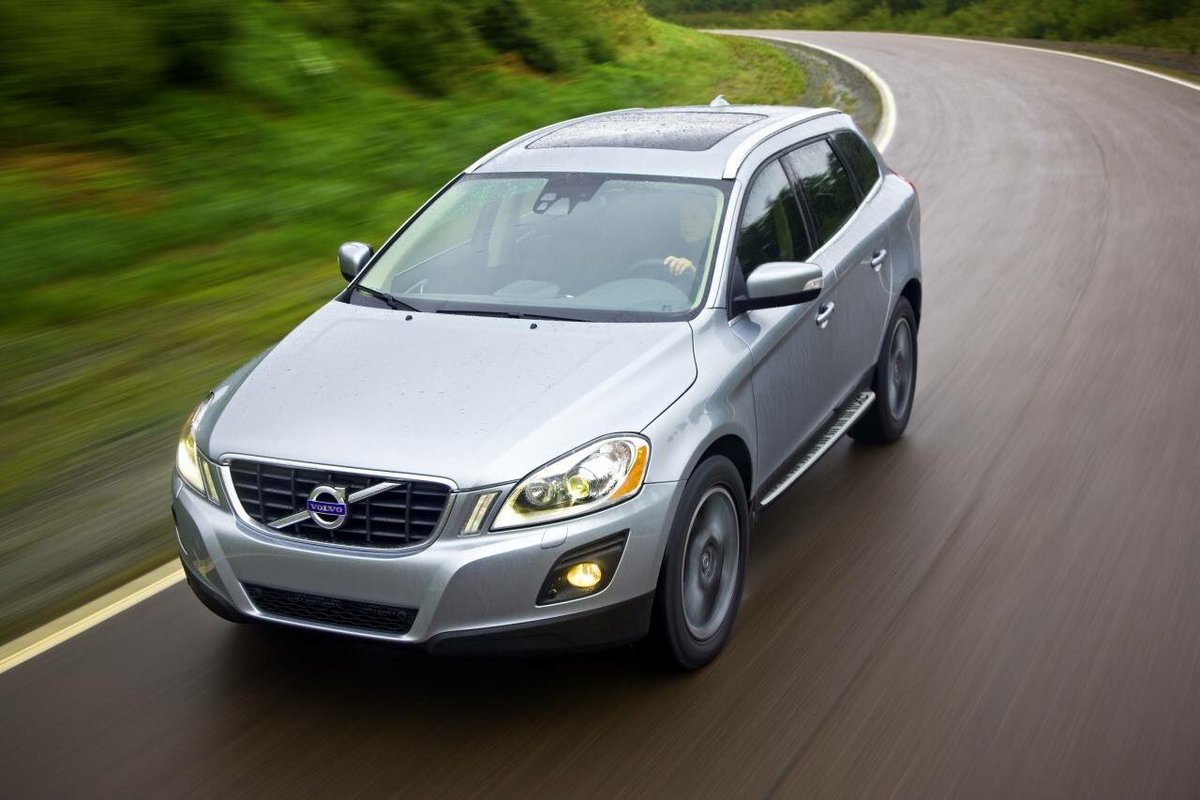 driven_india's tweet photo. Packed with safety, Enjoy the safest ride of life!The Volvo XC60, call 7569-DRIVEN to book your ride today! #Driven https://t.co/BC0eKqrFme
