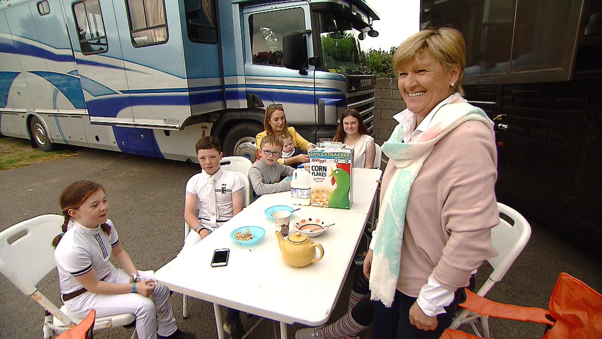 RTENationwide's tweet photo. @AthloneAdvert A great week at the Horse Show, meet the Derwins of Ahtlone on @RTENationwide this evening at 7pm https://t.co/QEv4B4MLTe