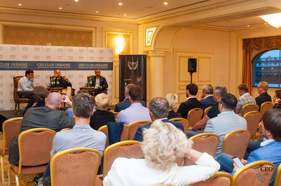 CEO Club Ukraine
Разом з А.Пивоварським поділилися досвідом держуправлін. та думками щодо взаємодії бізнесу і дер-ви