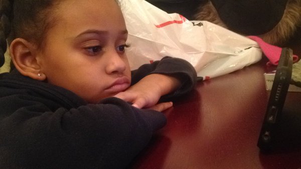 Alextrxm's tweet image. quand tu fais rien de ta journée et que t'attends qu'un pote t'envoi un message pour sortir