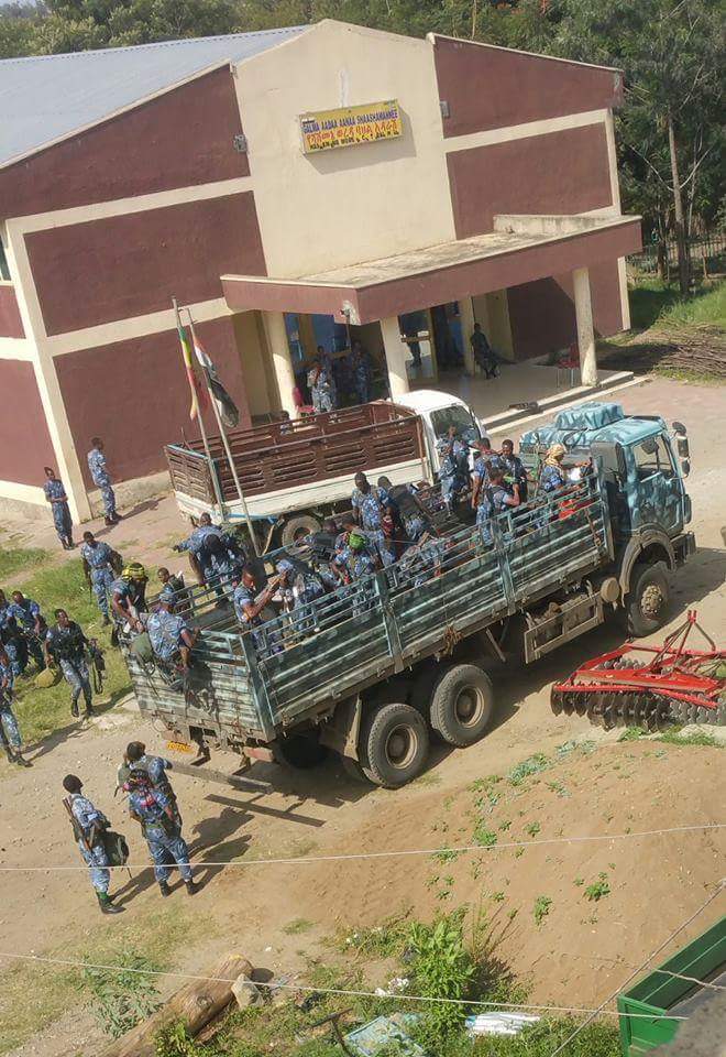 GammadaE's tweet photo. #OromoProtests Agazi's are being shipped from Shashemene to Dodola and Adaba towns. https://t.co/Usb5wb3ae6
