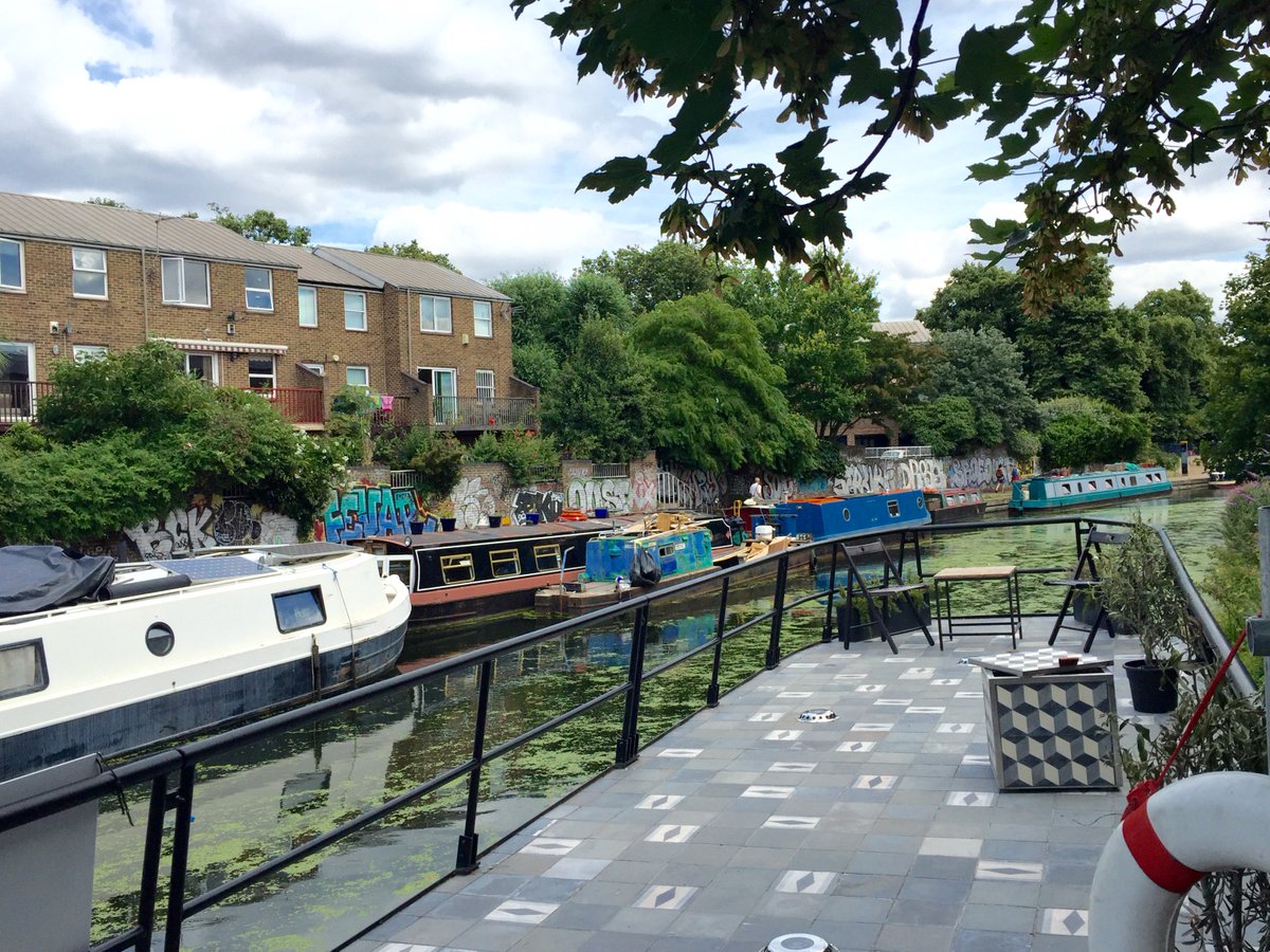 circus360uk's tweet image. Great #360tour shoot location today at @BertandMay on #vynerstreet in #london #e2! #barge #interiors