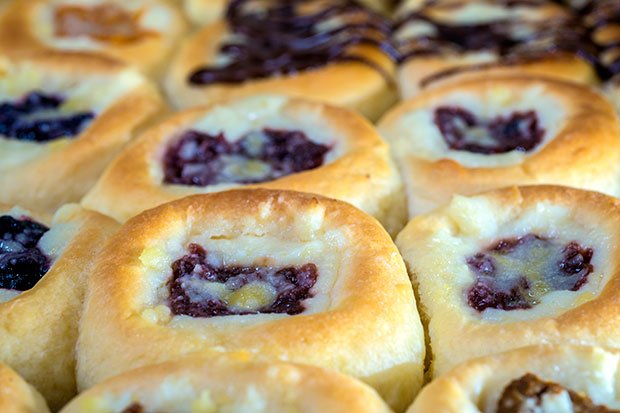 TexasHighways's tweet photo. Craving a warm #kolache? Here are the #Top5 places to get 'em, according to readers.https://t.co/umibRpgLqL #TxTop40 https://t.co/Y3Wnywgbiv