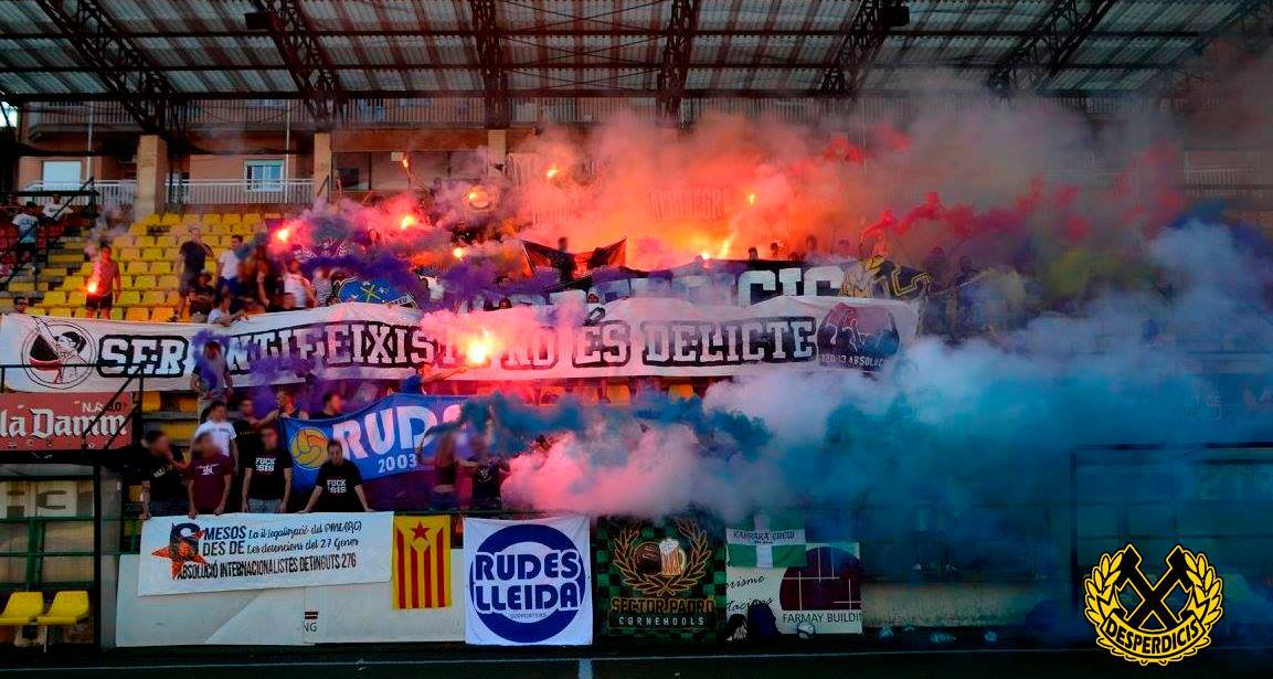 Desperdicis's tweet photo. Us deixem amb la foto final de família del III Torneig Antifa Ultras PPCC. Un dissabte molt intens, gràcies a tots! https://t.co/QV2gF0Ksrp