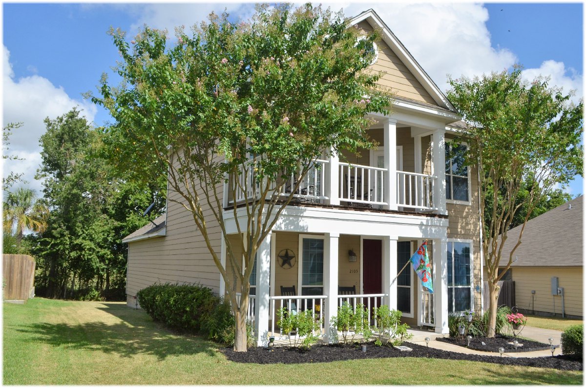 SearchersGroup's tweet photo. Live country, but still have all the city convinces. W/ Lil maintenance this 3/2.5 https://t.co/2P86mEAbjt #livetx https://t.co/GOATZngpIg